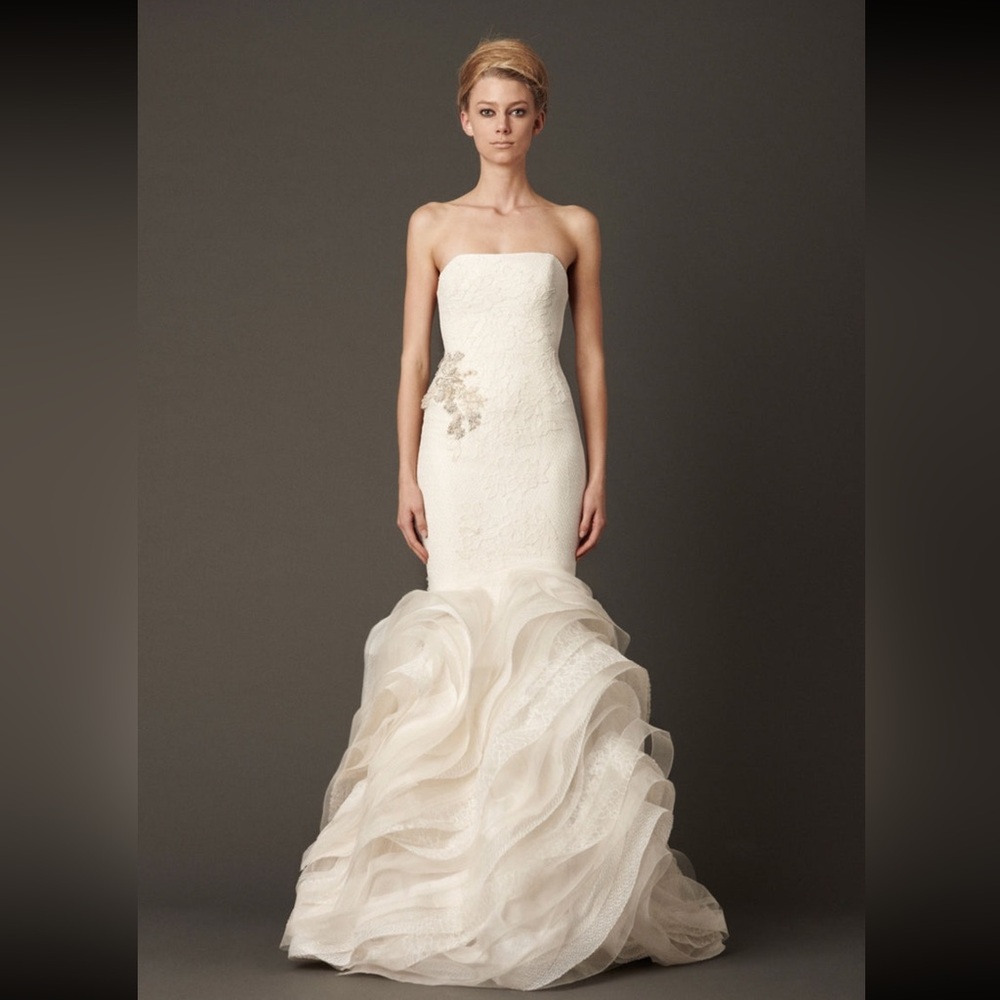 VERA WANG Lindsey Mermaid Wedding Gown
